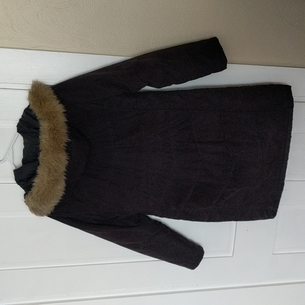 Small LL Bean Black winter jacket with faux fur trim